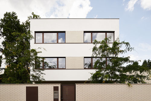 Architektura rodinného domu od architekty Kovalčíkové v Praze