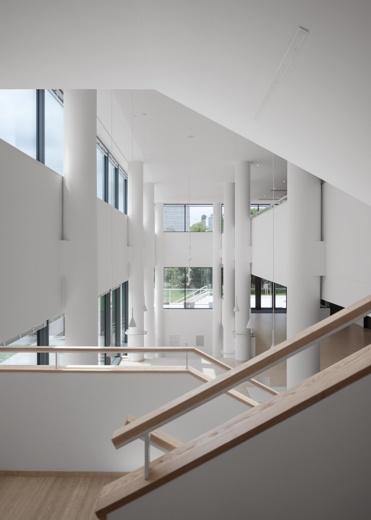 Budynek IMPAKT Univerzity Karlovy Majo Architekti